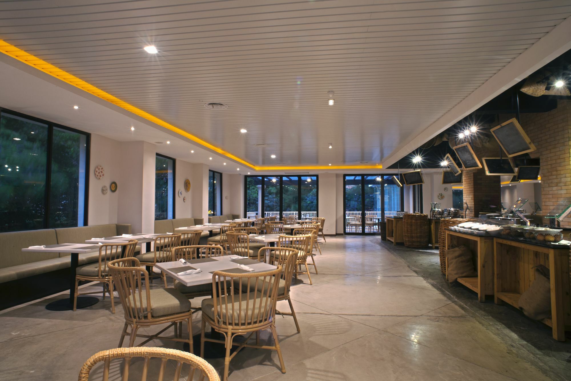 Royal Padjadjaran Hotel Богор Екстериор снимка